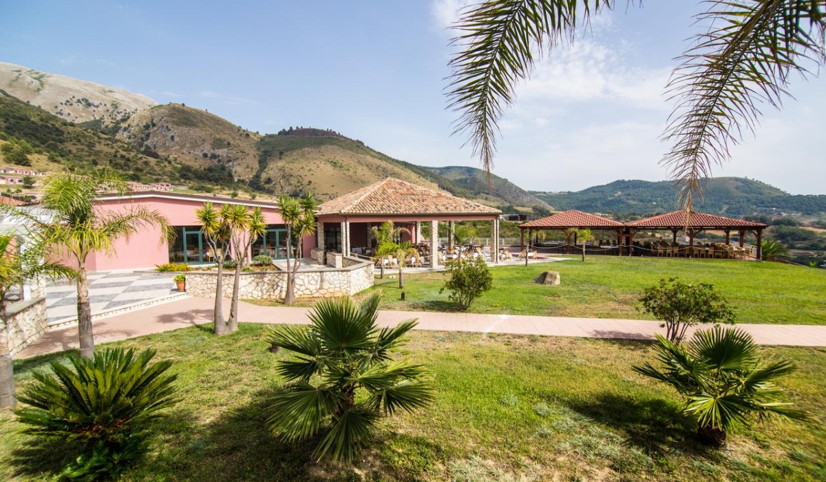 Apulia Hotel Villaggio Baia di Dino