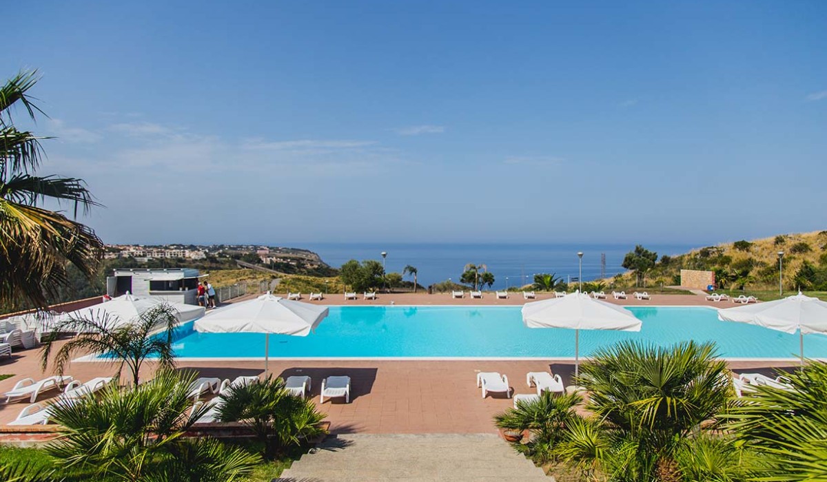 Apulia Hotel Villaggio Baia di Dino
