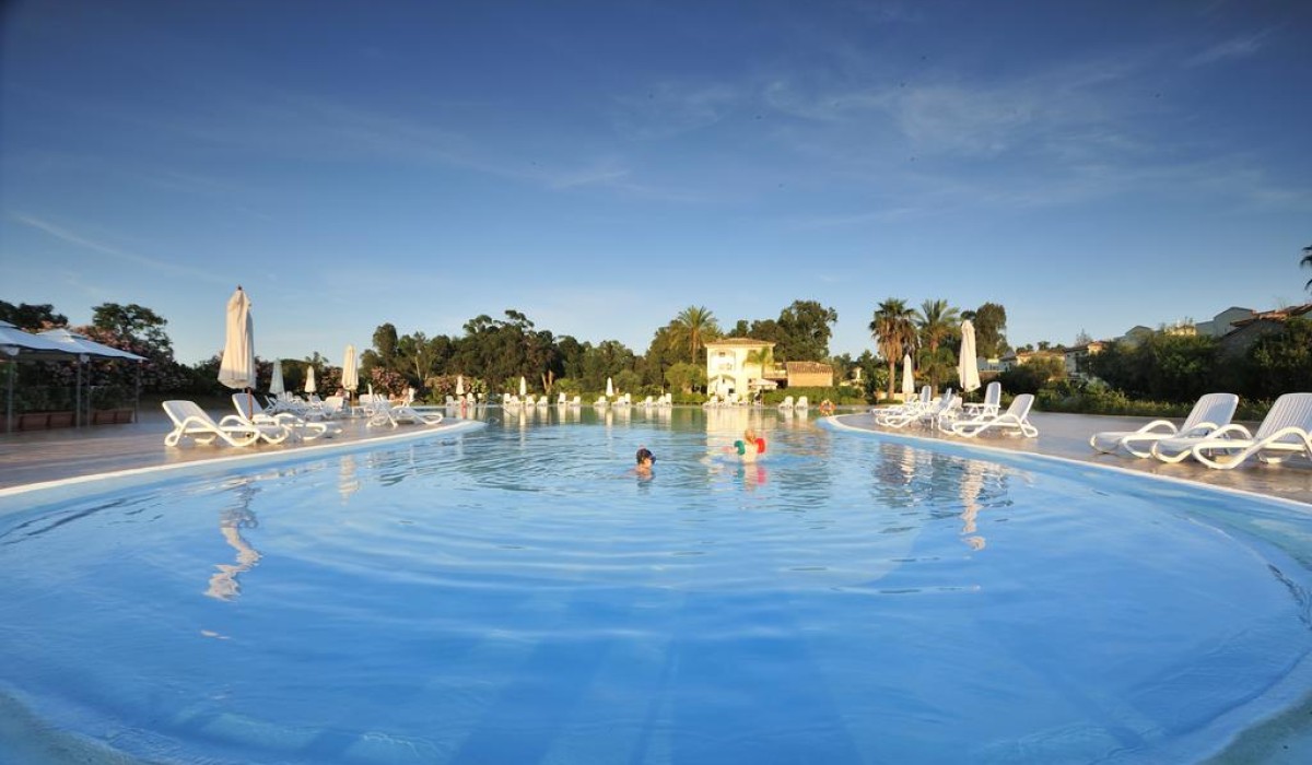 Marina Torre Navarrese Beach Resort - Piscina Marina Torre Navarrese Resort