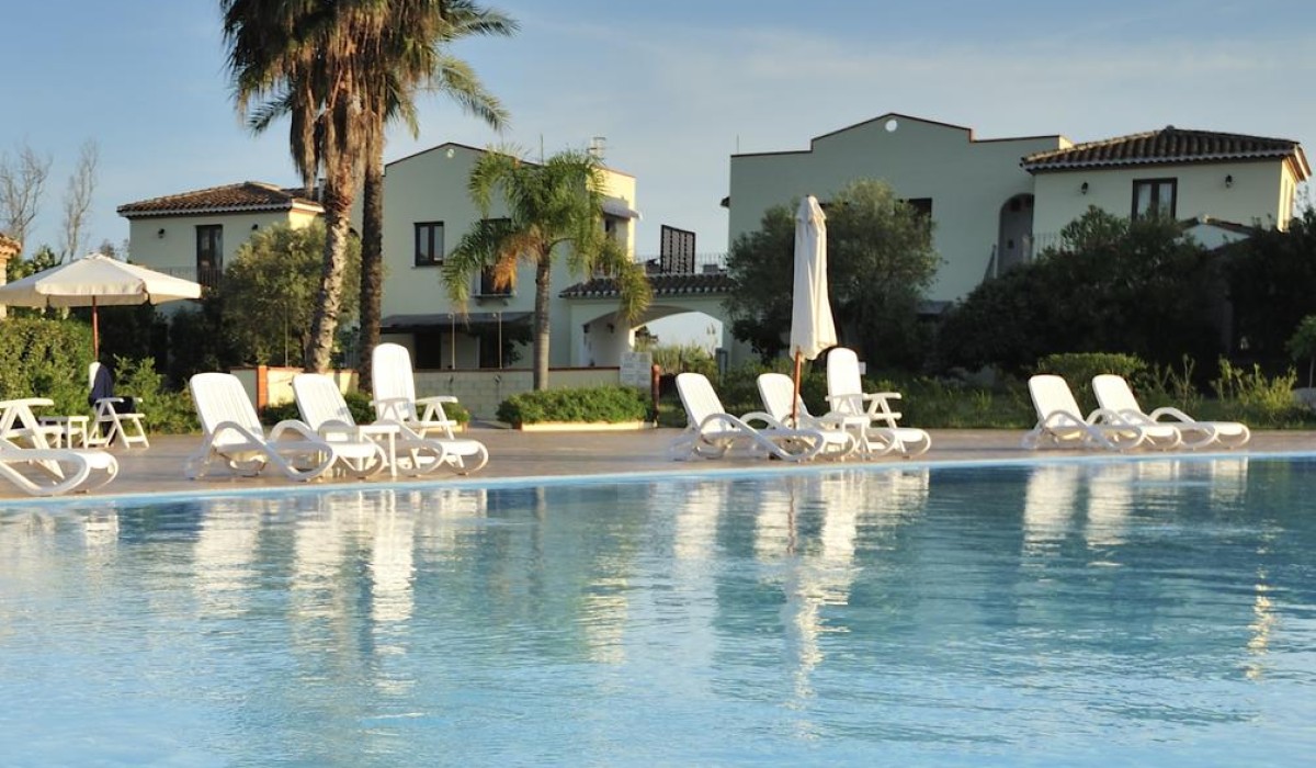 Marina Torre Navarrese Beach Resort - Piscina Marina Torre Navarrese Resort