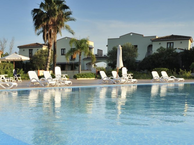 Marina Torre Navarrese Beach Resort - Piscina Marina Torre Navarrese Resort