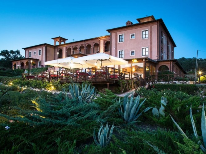 Saturnia Tuscany Hotel - Immagine 1