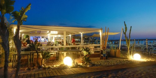 Seasons Beach Bar & Restaurant