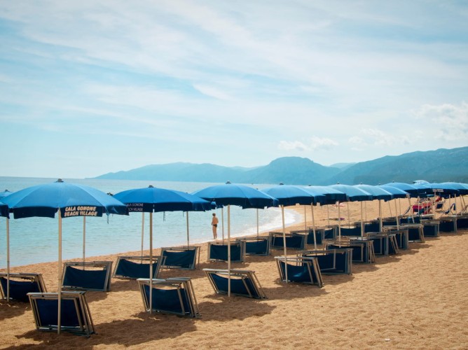 Club Esse Cala Gonone - Plajă amenajată din Cala Gonone
