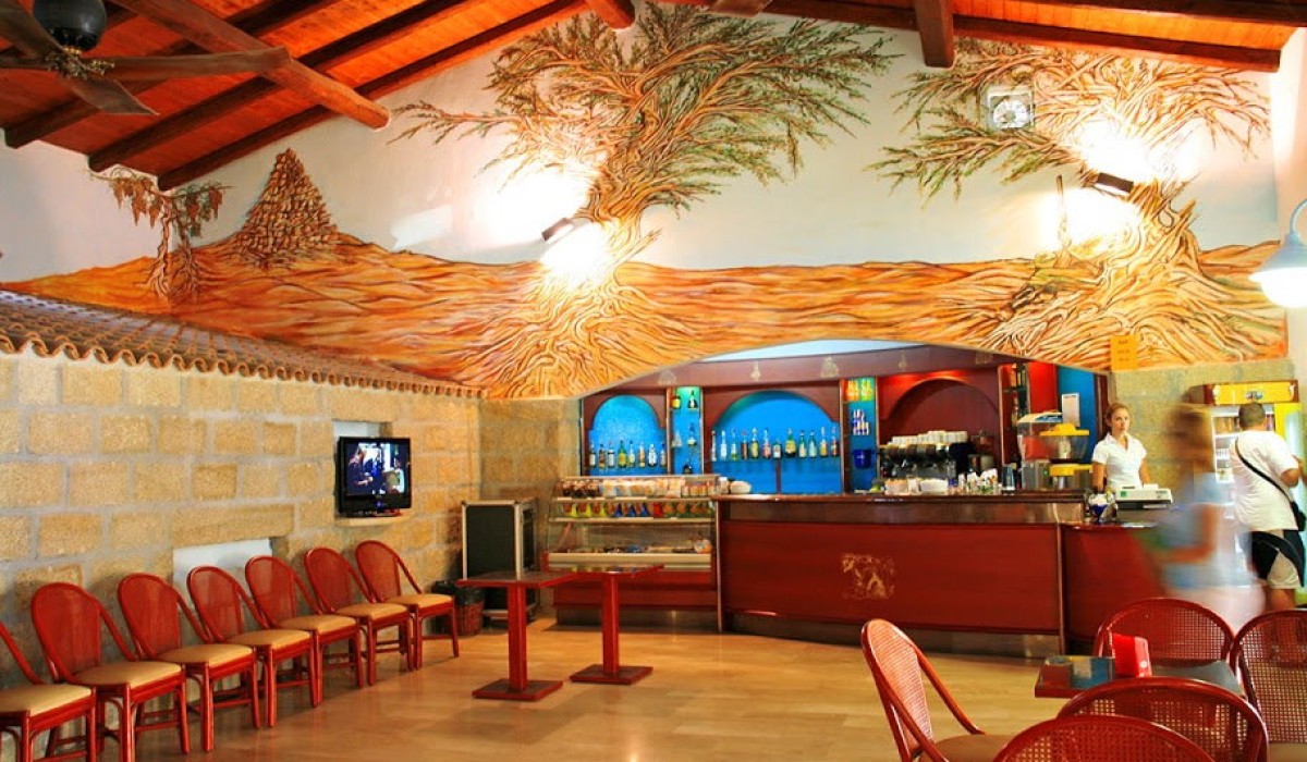 Club Esse Posada Beach Resort