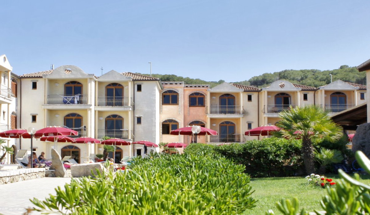 Club Esse Posada Beach Resort