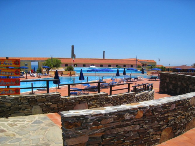 Le Tonnare di Stintino Beach Resort - Le Tonnare  di Stintino detalii ale aleilor piscinelor