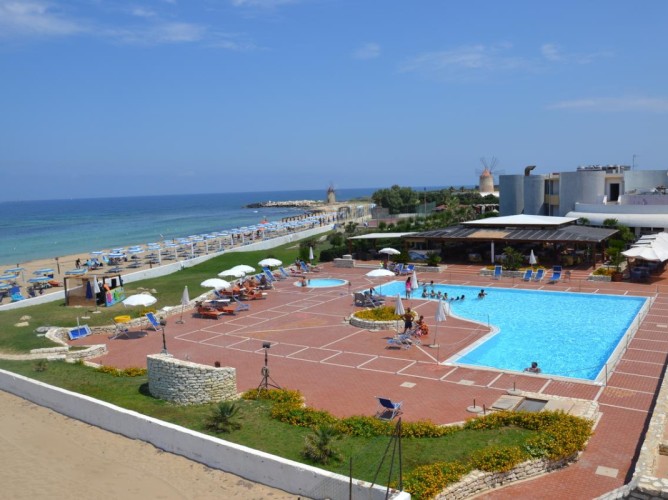 Hotel Baia dei Mulini - Piscina Hotel Baia dei Mulini