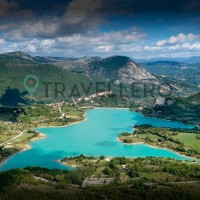 Lac castel San Vincenzo panoramă