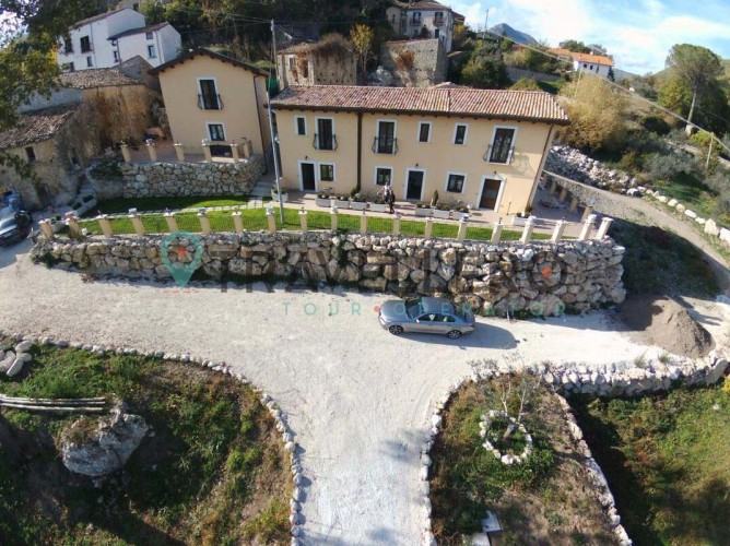 Borgo Donna Teresa - Borgo Donna Teresa structura
