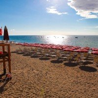 Plaja Club Esse Sunbeach în concesiune