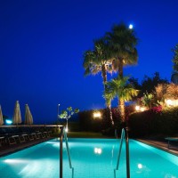 Detalii despre piscina nocturnă Hotel La Luna