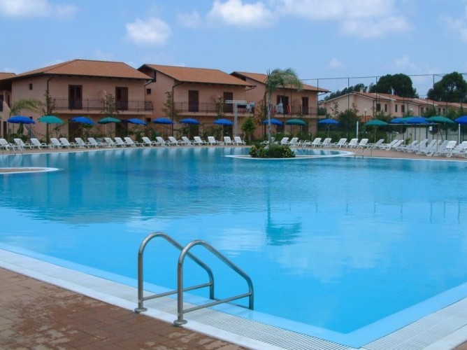 TH Porto Ada Village - Immagine 2