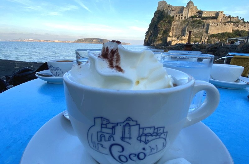 Cafea de la Coco' din Ischia