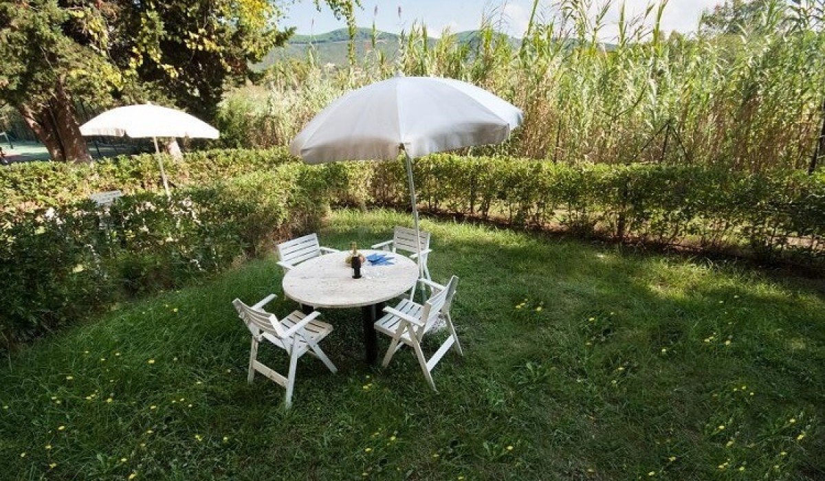 Residence Golfo della Lacona