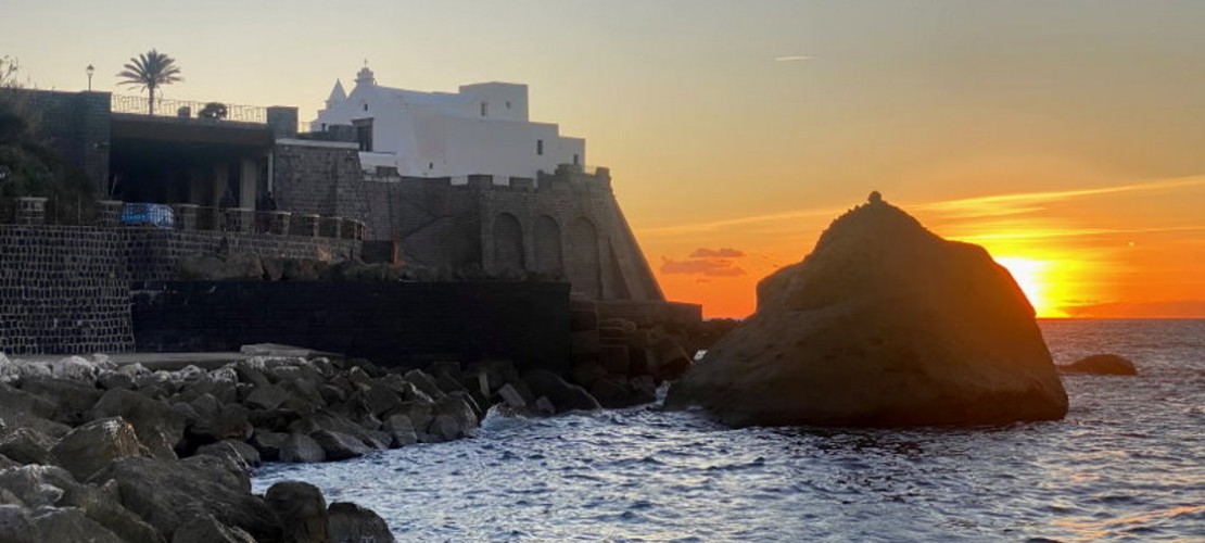 Ce să faci în Ischia într-o singură zi: biserica salvării