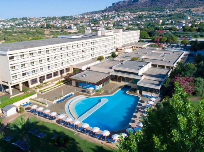MClub Lipari - Stațiunea văzută de sus