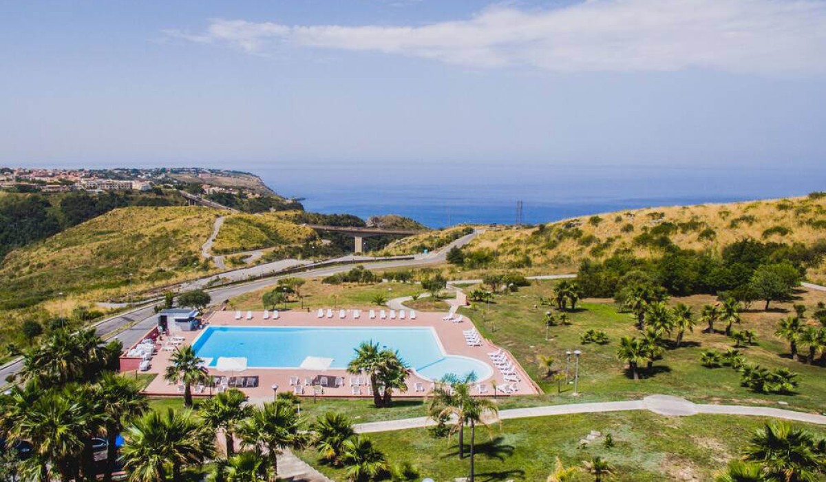 Apulia Hotel Villaggio Baia di Dino