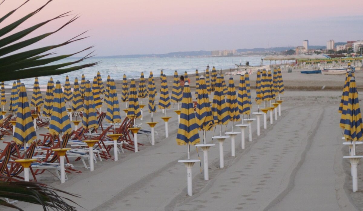 Apulia Hotel Silvi Marina - Satul Silvi Marina plajă