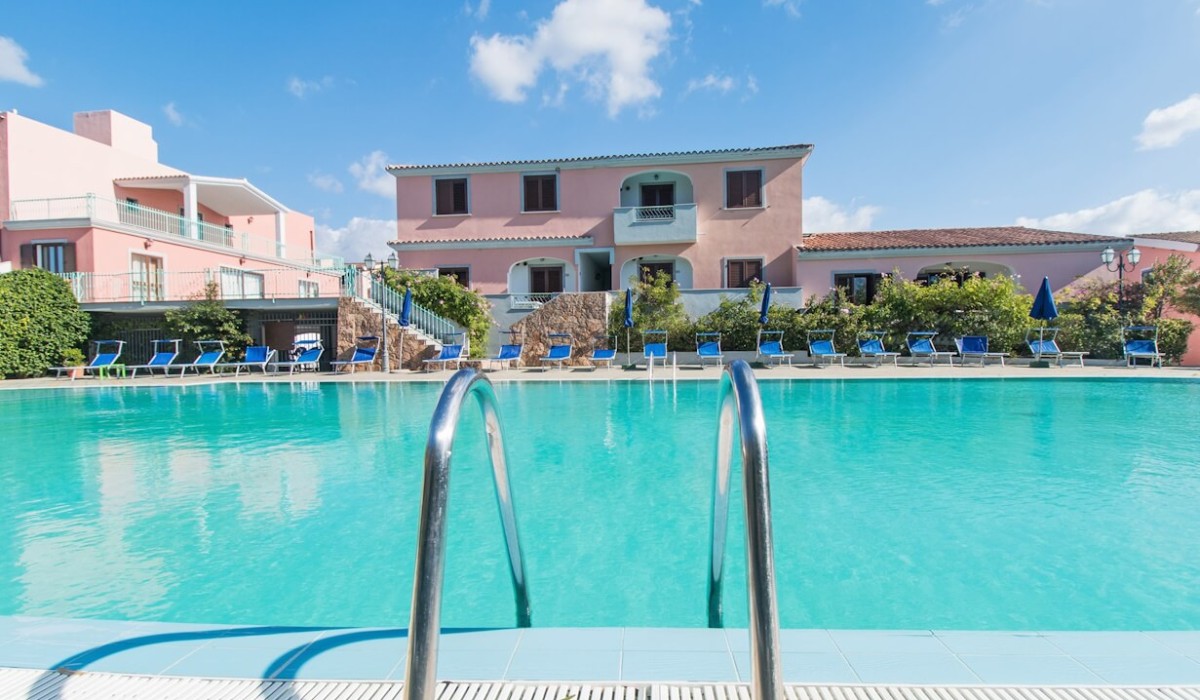 Residence Club Gli Ontani - Club Residence & Hotel Gli Ontani Detalii intrare apartamente