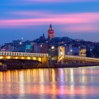 Podul Galata pe Cornul de Aur din Istanbul