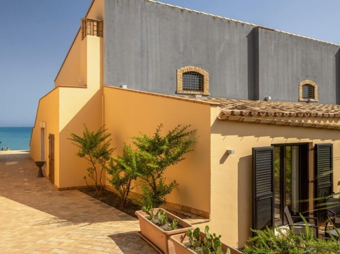 Falconara Resort - Zone exterioare ale structurii