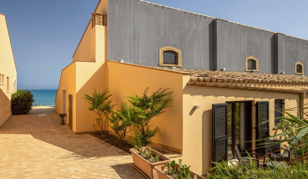 Falconara Resort - Zone exterioare ale structurii