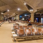 Sala de așteptare a Aeroportului Internațional Queen Alia din Amman, Iordania