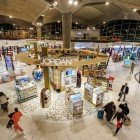 Magazinul duty-free de la Aeroportul Internațional Queen Alia din Amman, Iordania