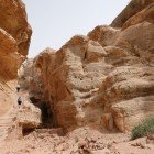 Vederi impresionante de-a lungul traseului turistic către Locul Înalt al Sacrificiului în vechea cetate nabateeană Petra
