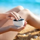 Masca naturală de nămol din Marea Moartă din Iordania