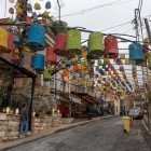 Strada Rainbow în cartierul Jabal din centrul orașului