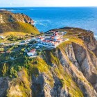 Cabo da Roca este un promontoriu situat la 140 de metri deasupra nivelului mării, pe coasta portugheză, în localitatea Colares din municipiul Sintra, districtul Lisabona