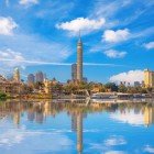 Priveliște de pe Nil a Turnului din Cairo în cartierul Zamalek, pe insula Gezira, aproape de centrul orașului