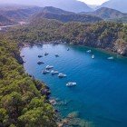 Vedere aeriană a Golfului Ibrahim, în Peninsula Bodrum, Muğla, Marea Egee, Turcia.