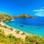 Detalii despre plaja din Golful Mazi, situat în Peninsula Bodrum, provincia Muğla, Turcia.