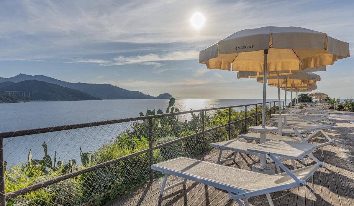 Mangia's Pollina Resort - terasă solarium