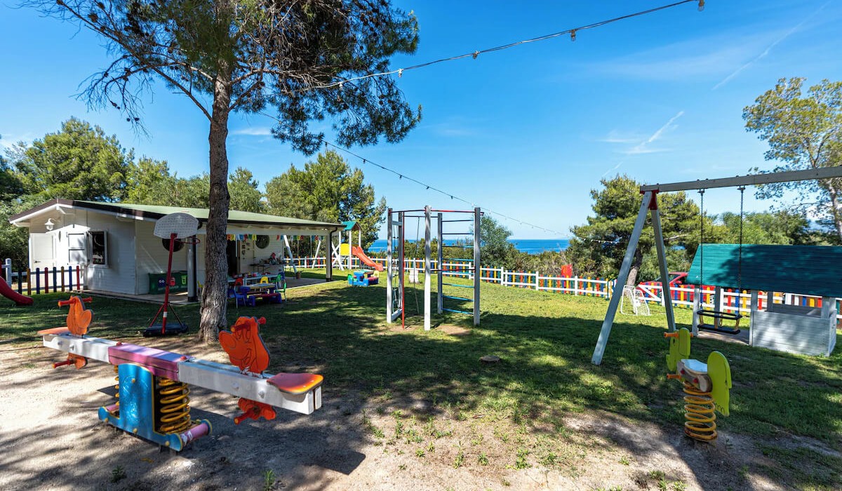 Mangia's Pollina Resort - zonă de joacă pentru copii