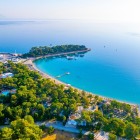 Moonlight Beach este ideală pentru familii, cupluri și iubitorii mării un adevărat colț de rai pe Riviera Turcească.