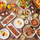 Un mic dejun bogat și gustos te așteaptă la Sunshine City Prince Hotel din Tokyo, cu bufete variate ce îmbină arome locale și internaționale pentru un început perfect de zi.