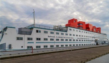 Botel