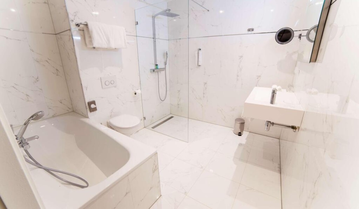 DoubleTree by Hilton Hotel Amsterdam - NDSM Wharf - Immagine 9