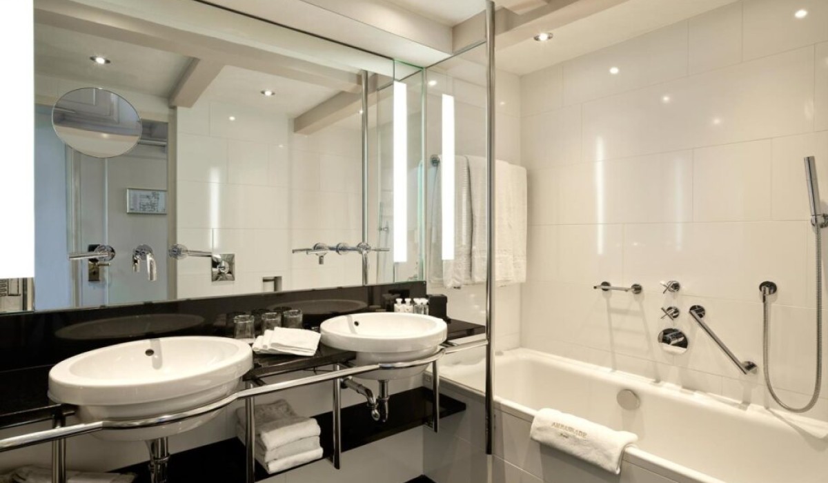 Ambassade Hotel - Immagine 10 Ambassade Hotel - Immagine 10