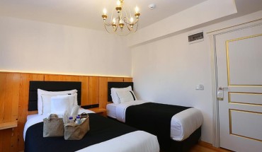 Istanbul Taksim Istiklal Street KAMIL Hotel - Historical