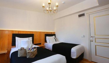 Istanbul Taksim Istiklal Street KAMIL Hotel - Historical