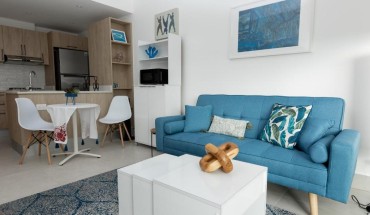 1 bedroom apt with pool, 5 minutes from beach