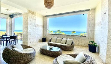 Beachfront Luxury Pent-House at Aquamarina, Cap Cana
