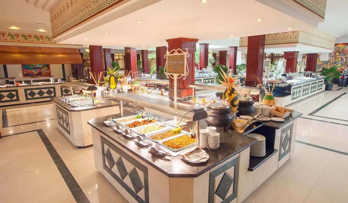 Bahia Principe Grand Punta Cana - All Inclusive - Bahia Principe Grand Punta Cana - All Inclusive bufetul restaurantului Bouganville