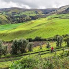 O plimbare pe jos sau cu bicicleta la Rancho del Cañón, printre văi verzi și coline fermecătoare din cantonul Tena, oferă peisaje autentice ale Amazonului ecuadorian.