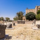 În fața Muzeului Arheologic din Amman, sculpturi și artefacte antice povestesc istoria milenară a Iordaniei sub soare.
